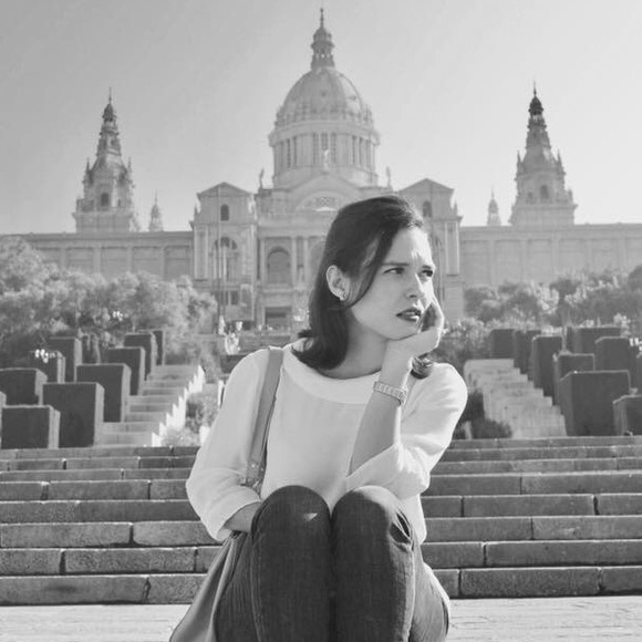 Meet your Posher, Luisana - Picture 2 of 2